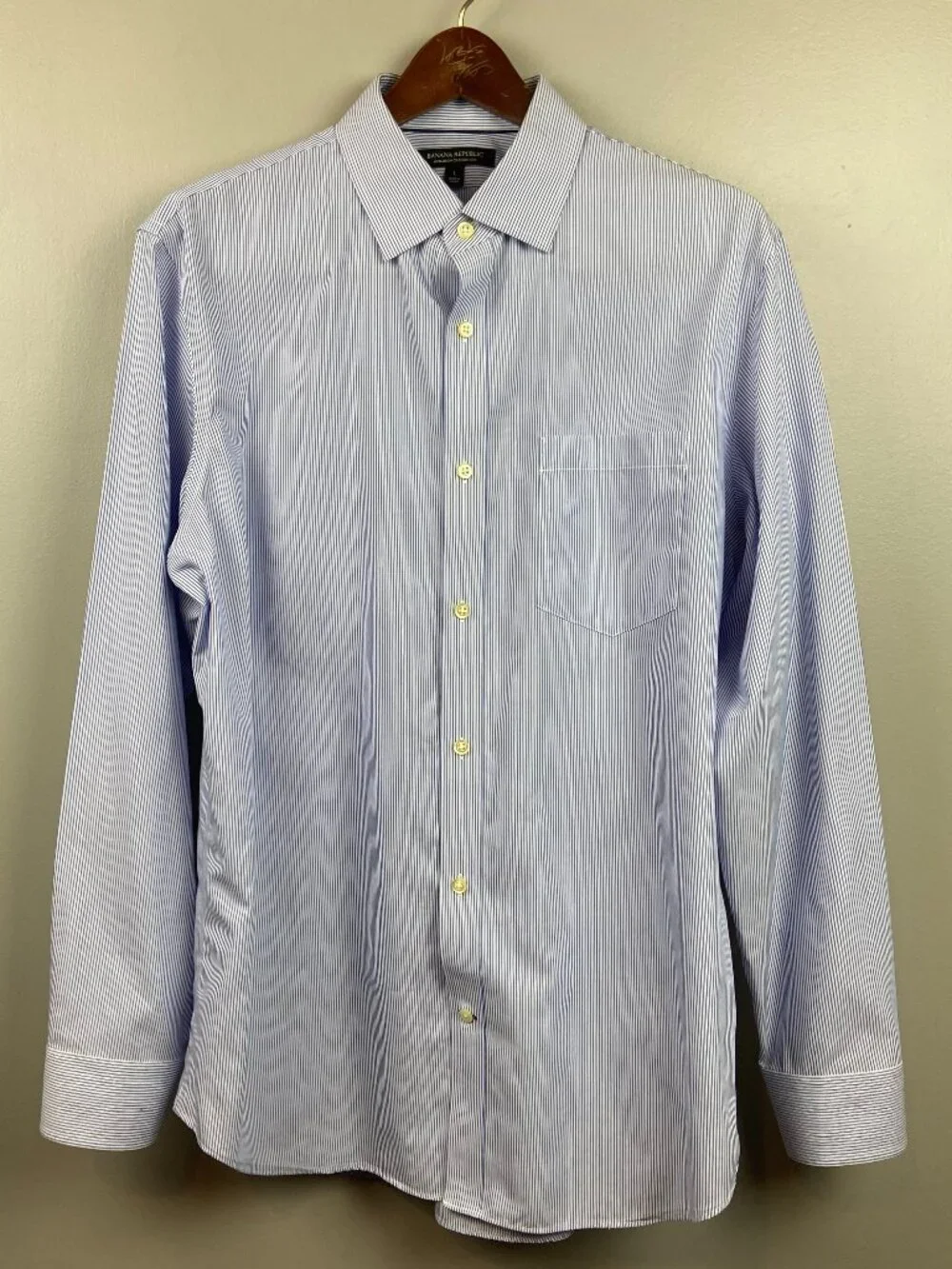 Banana Republic Non-Iron Classic Fit Blue & White Striped Button Up Size Large